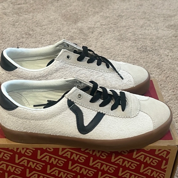 Van Sport Low Women's 8.5 - Picture 4 of 7